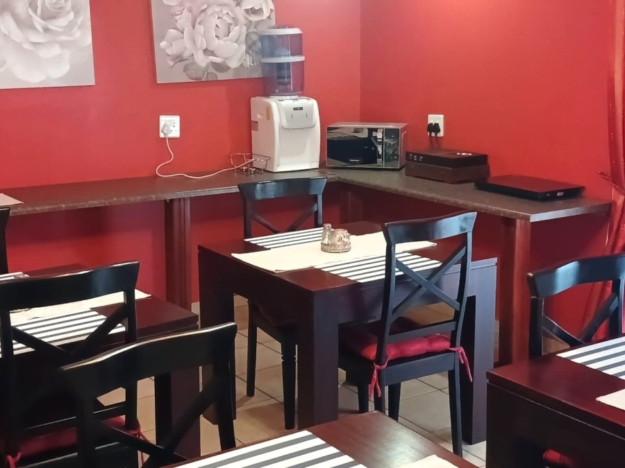 8 Bedroom Property for Sale in Cashan North West